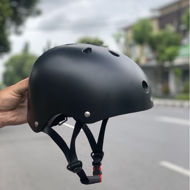 Helm Sepatu Roda Inline Skate M-cro (Micro) Round Black