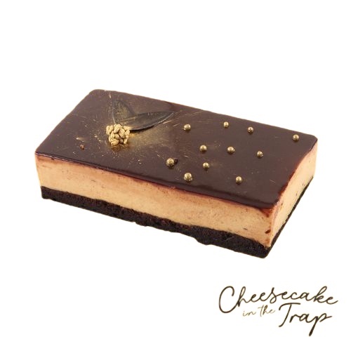 

BIRTHDAY CAKE CHEESECAKE IN THE TRAP 20x10 / KUE ULANG TAHUN / BOLU ULANG TAUN KEIKPOP OLEH-OLEH BANDUNG