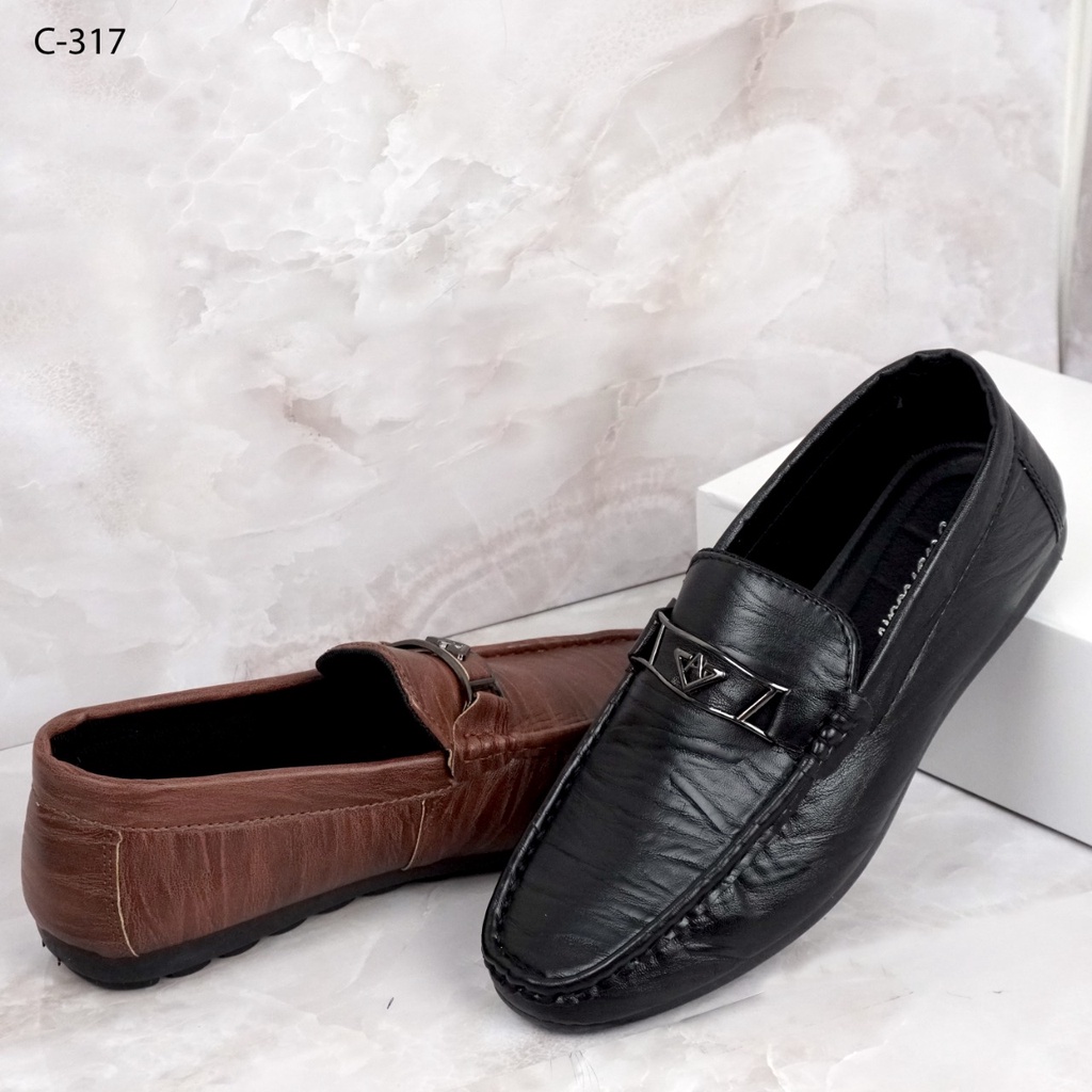 SEPATU FASHION COWOK C-317