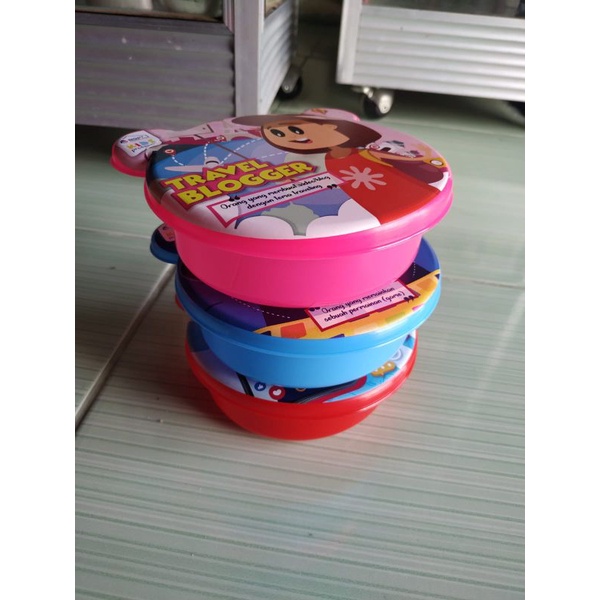 travel blogger /wadah bekal anak mini karakter lucu