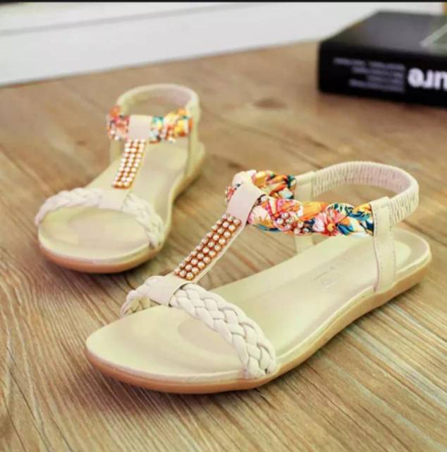 Sandal Kepang Wanita