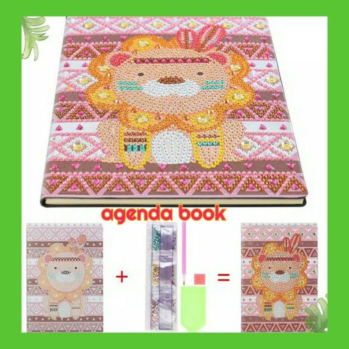 

DIY DIAMOND PAINTING - AGENDA BOOK - COLOURFULL LION