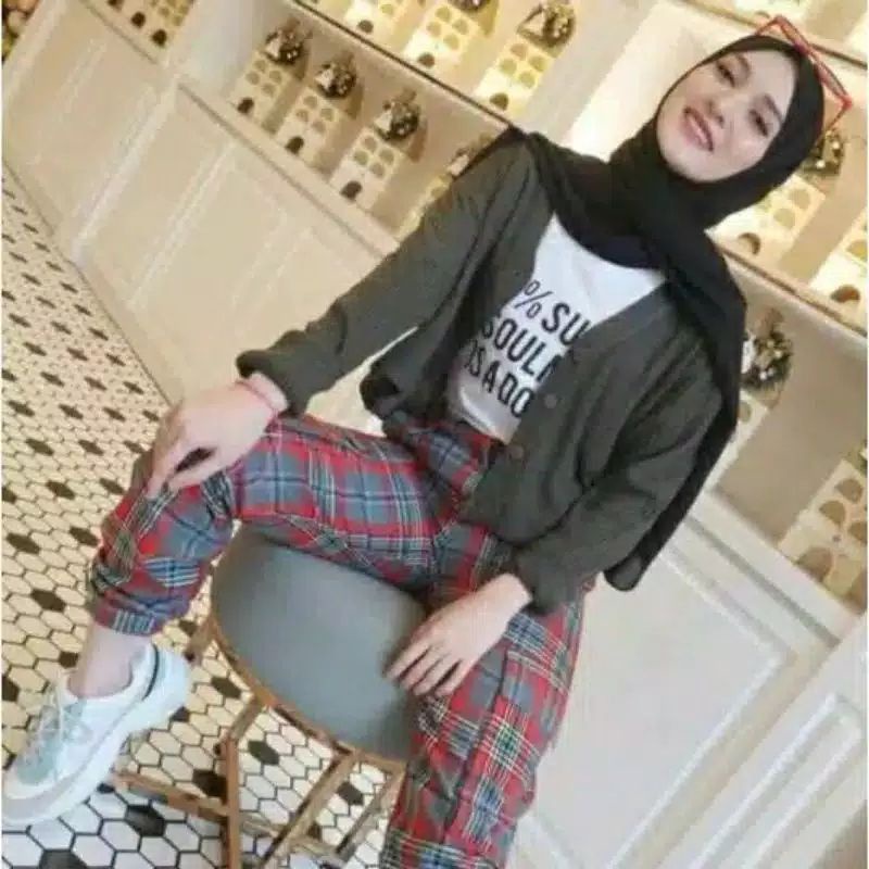 CROP CARDI WILLY KNITWEAR BAJU ATASAN WANITA TANGAN PANJANG MOTIP KANCING BATOK