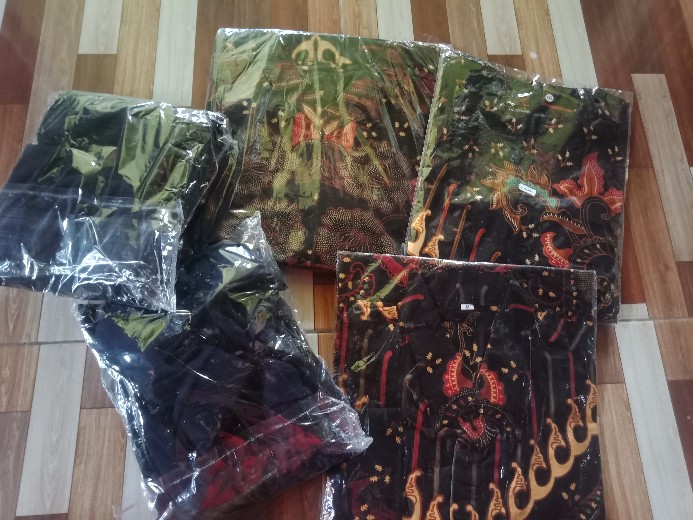 Batik Couple Keluarga - Sania Ruffle Ori Ndoro Jowi Dnt - Motif Kupu Coklat