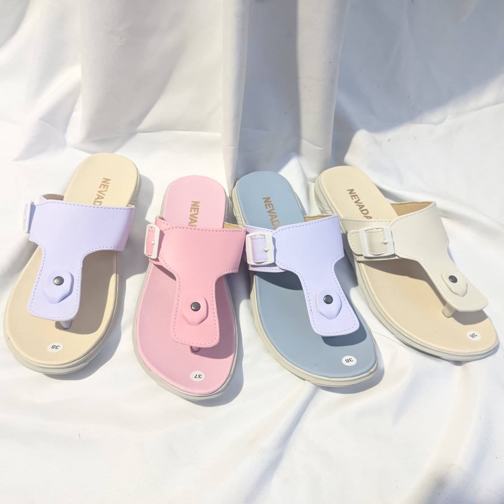 Sandal Nevada Perempuan Japit gesper Terbaru