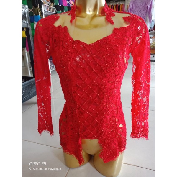 kebaya Payet merah