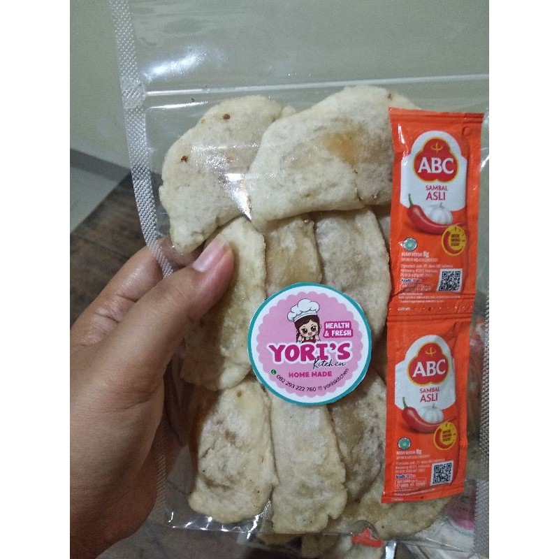 

Cireng isi ayam pedas