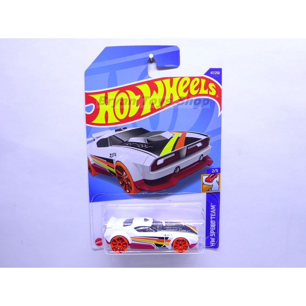 Hot Wheels Fast Fish Putih Ban Orange Mainan Mobil Balap