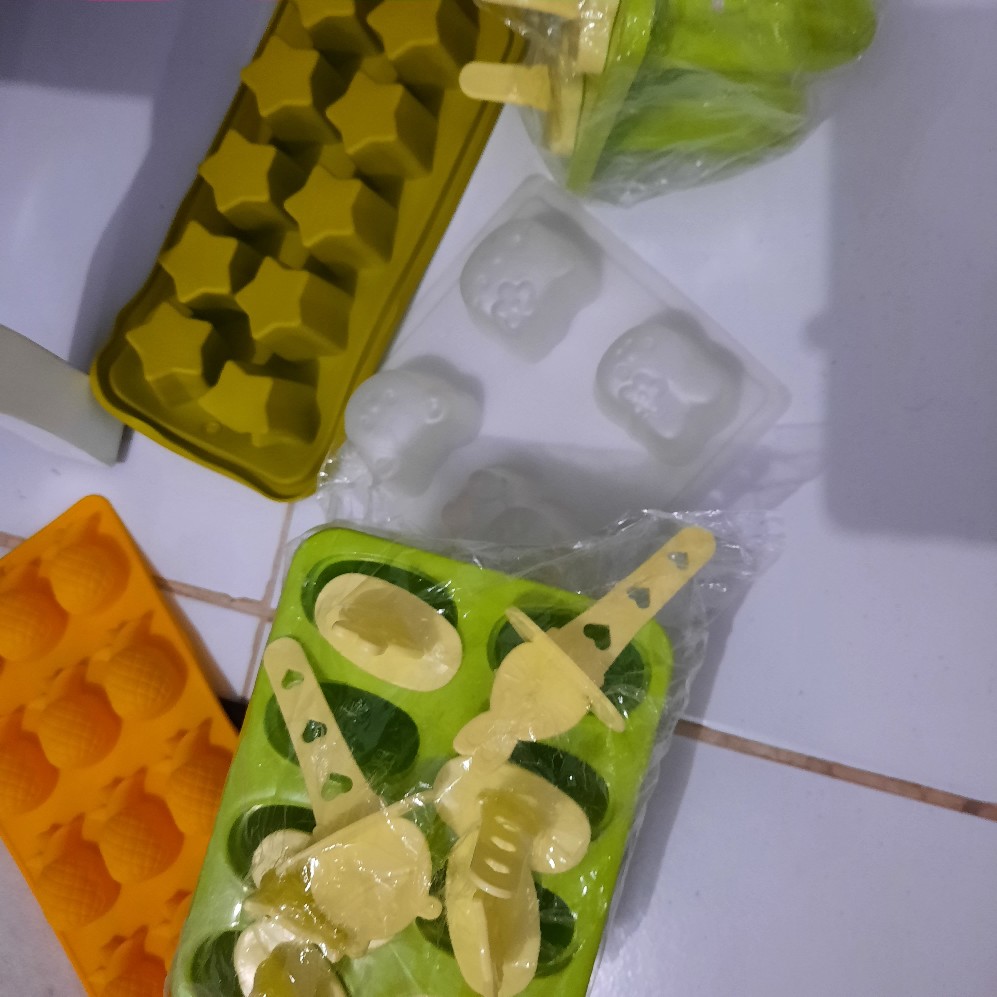 Dapurmami Silikon Buah Nanas Cetakan Coklat Puding Jelly Cookies Cetakan Es Batu