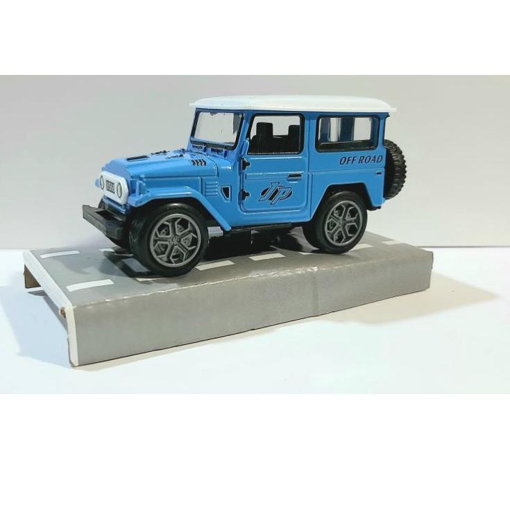 Diecast Toyota LandCruiser Jeep Hardtop miniatur mobil jeep modern city