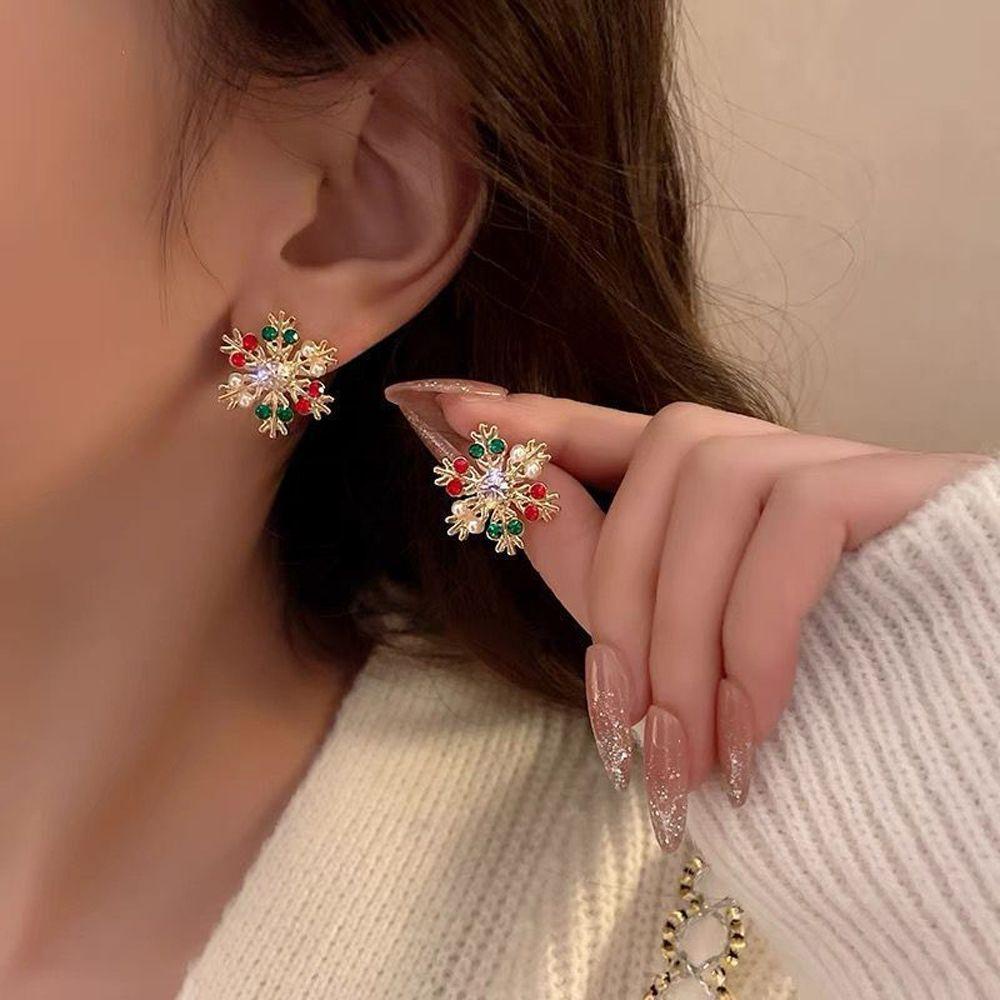 Mxbeauty Anting Wanita Lucu Fashion Perhiasan Lonceng Pohon Natal Tanduk Rusa Zirkon Menjuntai Earrings