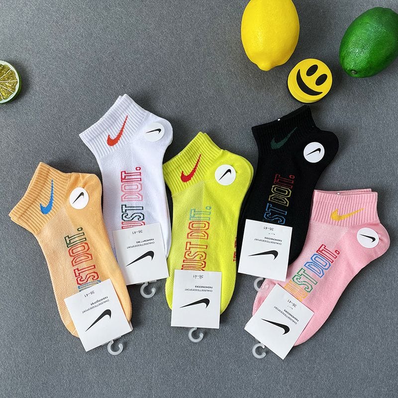 Kaos kaki wanita atau ABG import set 5 pcs perbungkus bahan katun motif Random