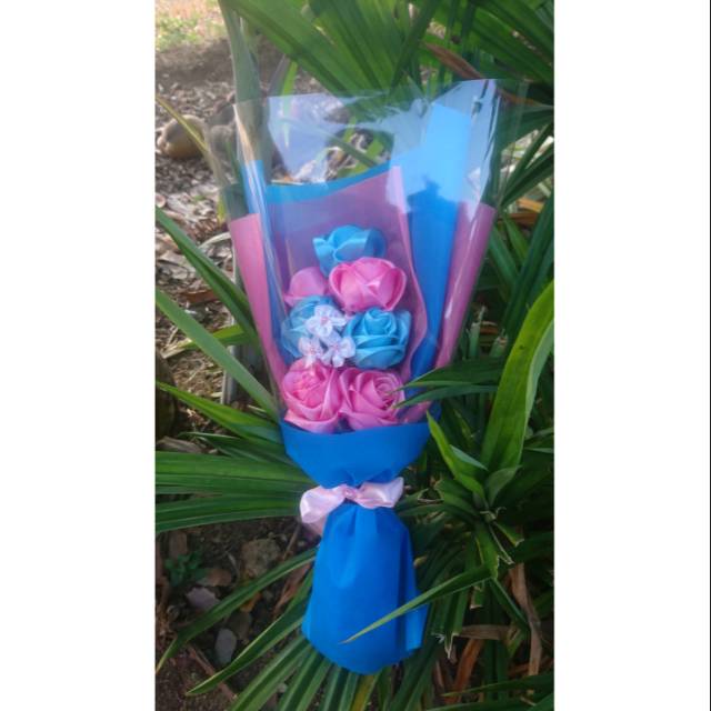 Buket bunga satin 7 tangkai