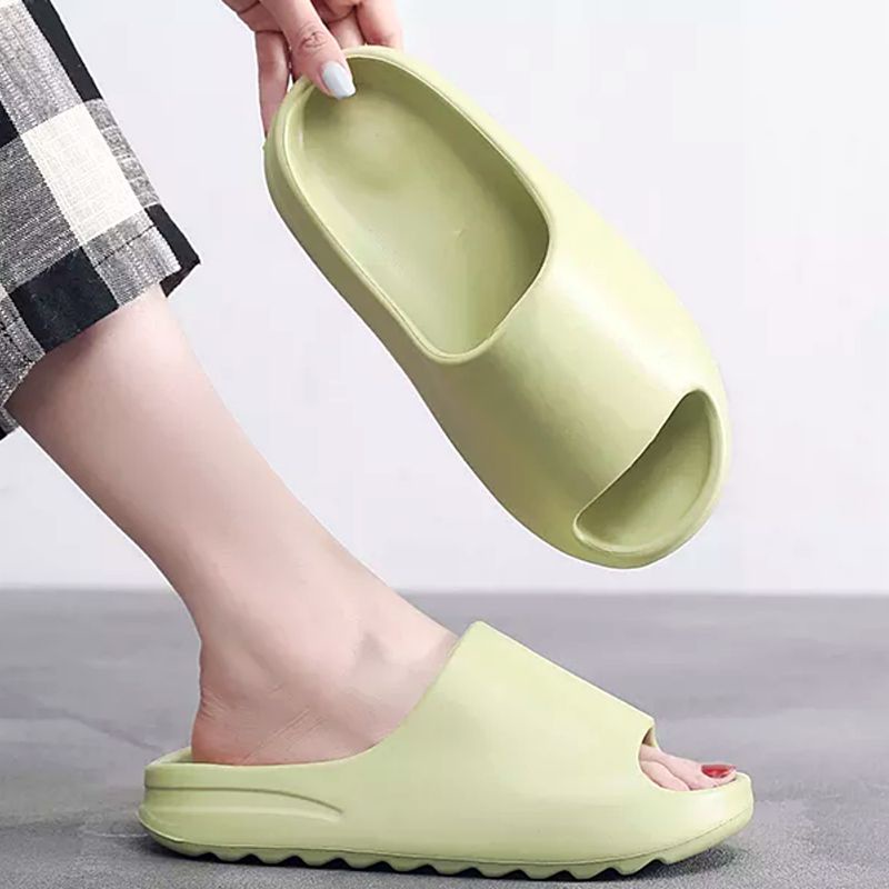 Sandal Karet Pria Wanita Model Yeezy Slide / Sandal Slide Eva Kualitas Import