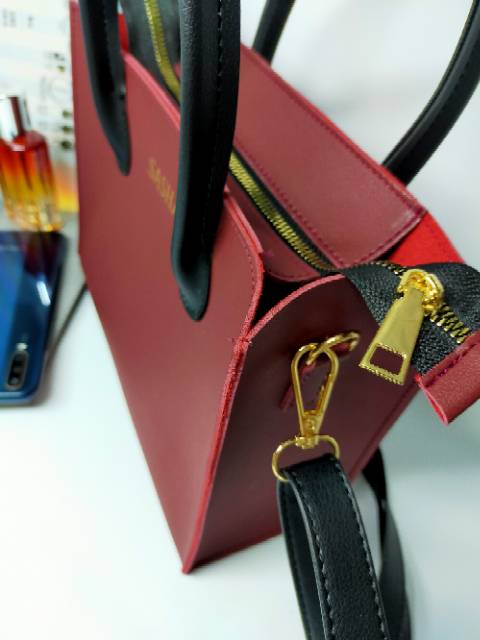 SELIN BAG MAROON / TAS SLEMPANG