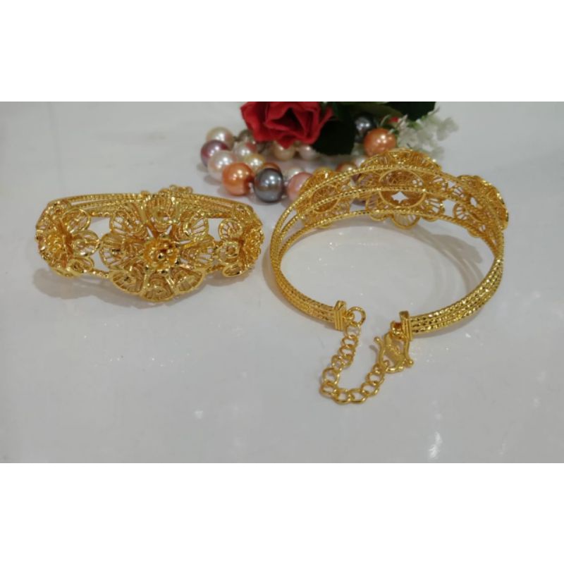 SET PERHIASAN WANITA MOTIF BUNGA UKIR LAPIS EMAS 24 K