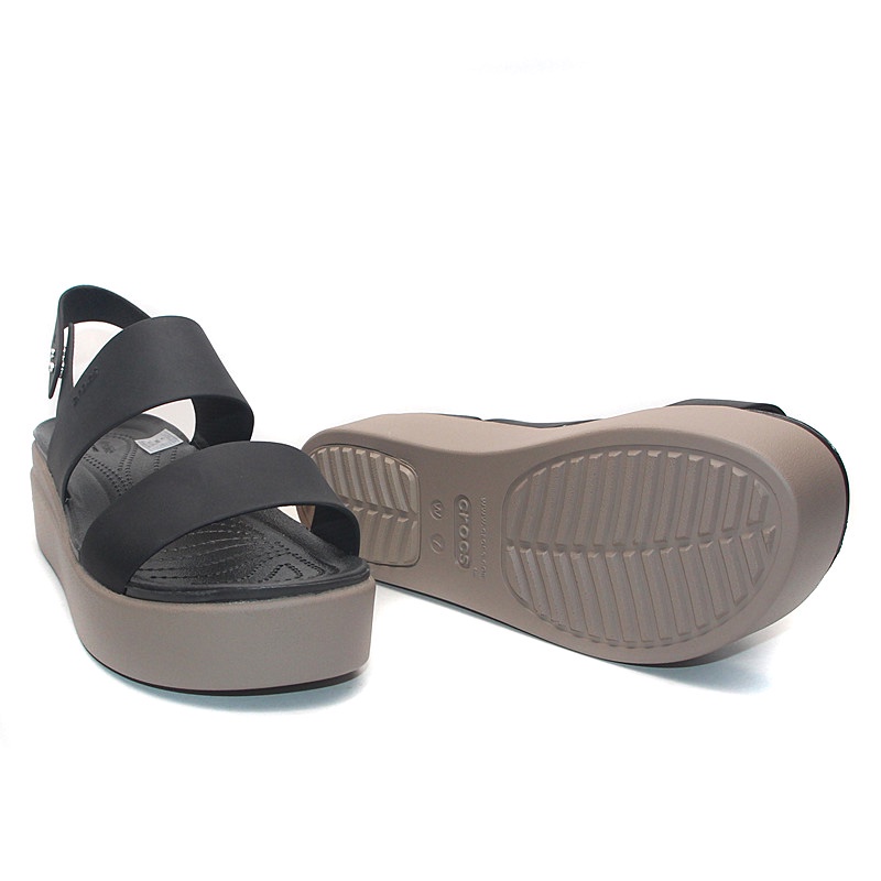 Sandal Wanita / Crocs Brooklyn Low Wedges Tali / Fashion Wanita / Sandal wedges 206453