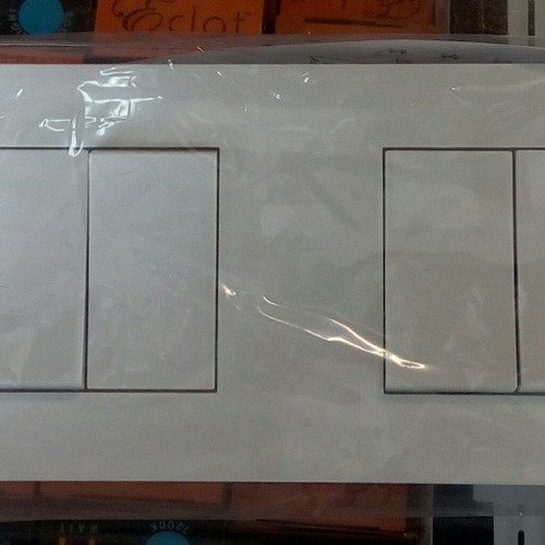 PERTUKANGAN PERLENGKAPAN LISTRIK VIVACE KB38 SAKLAR 8 GANG SCHNEIDER