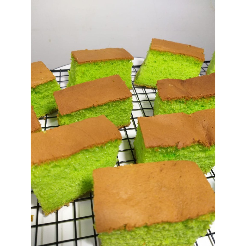 

Pandan Cake / Bolu Pandan Premium