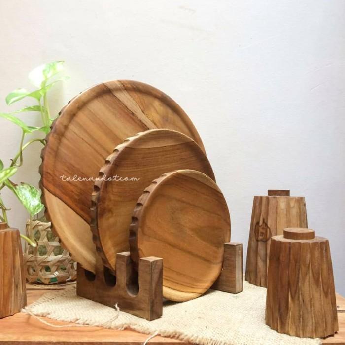 CAKE STAND KAYU BERGERIGI