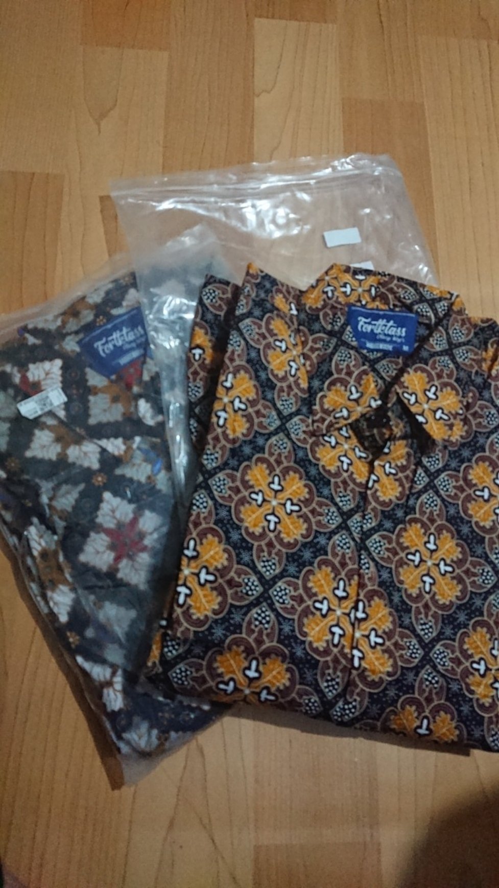 Fortglass Mix 1 Kemeja Batik Lengan Panjang Formal Kasual Indonesia Jogja