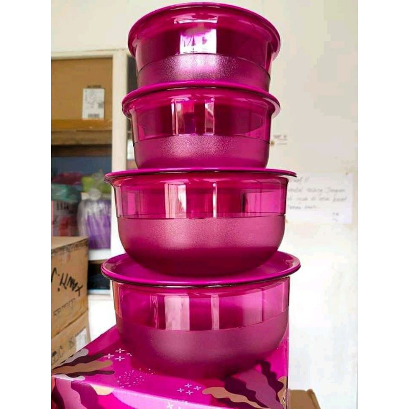 Fuchsia table collection set