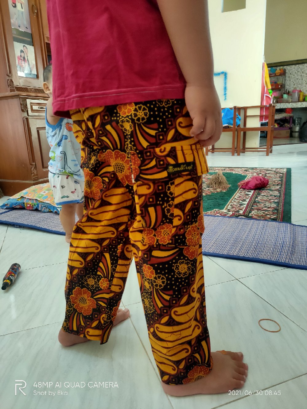 Benang Raja Tunik Batik Wanita Lengan Panjang Motif Daun Gugur