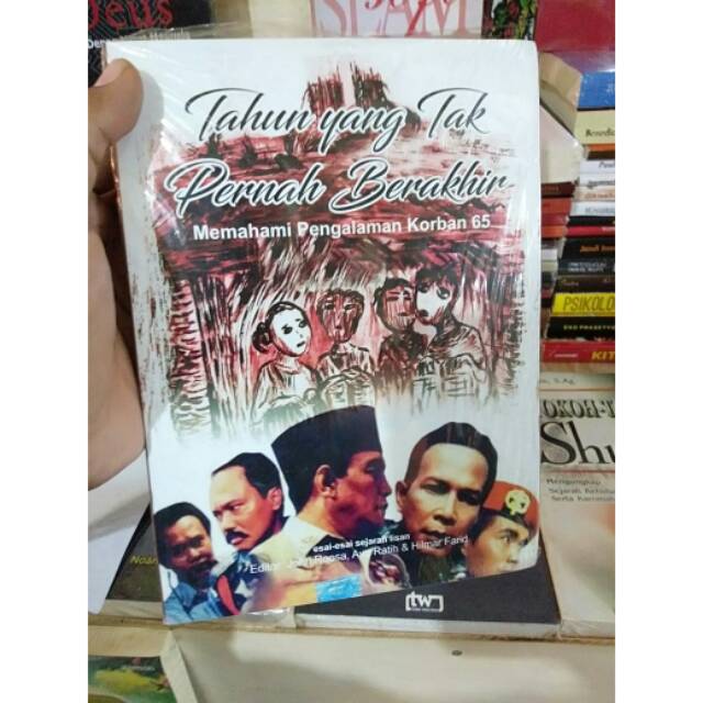 Buku TAHUN YANG TAK PERNAH BERAKHIR