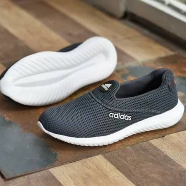 Sepatu Sport Santai Adidas Slip On Slop Casual Abu Abu Tua Tanpa Tali