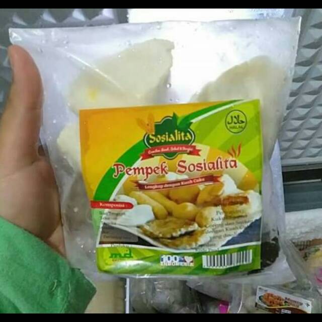 

Pempek sosialita