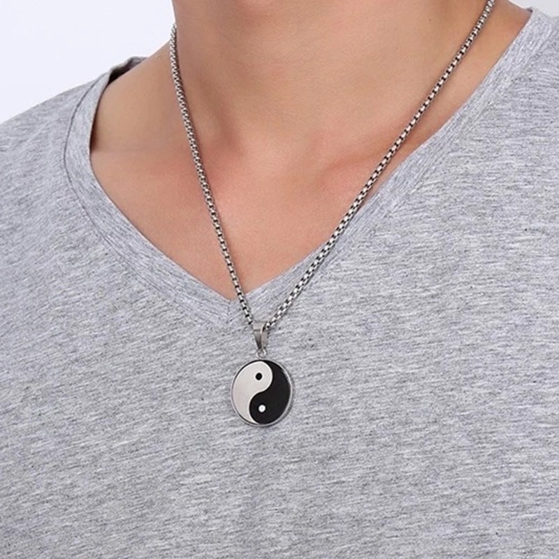 1pc Kalung Rantai Klavikula Liontin Yin Yang Taiji Bahan Alloy Gaya Cina Untuk Pria Dan Wanita