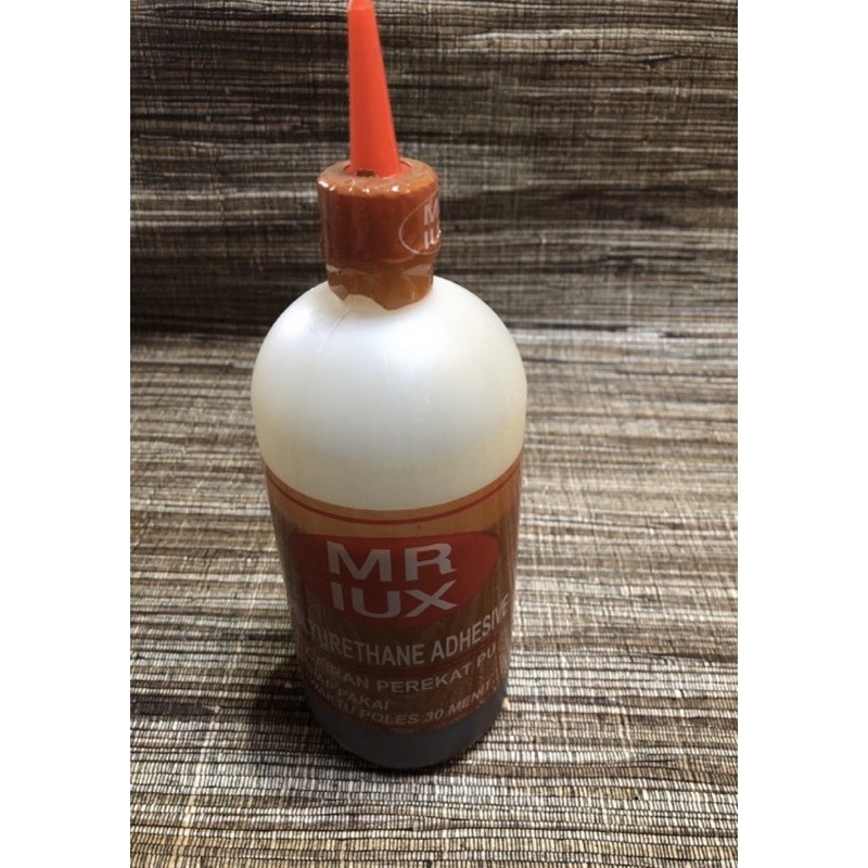 

LEM PIU MR LUX 1/2kg 500gr LEM KAYU LEM SEBAGUNA