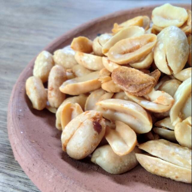 

Kacang Bawang 1kg - Kacang Plinthis Khas Jepara