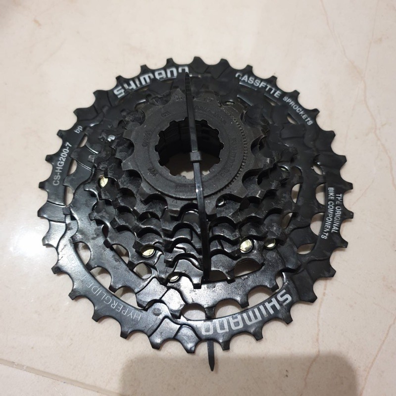 Sprocket 7 speed cassette HG200 [bekas]