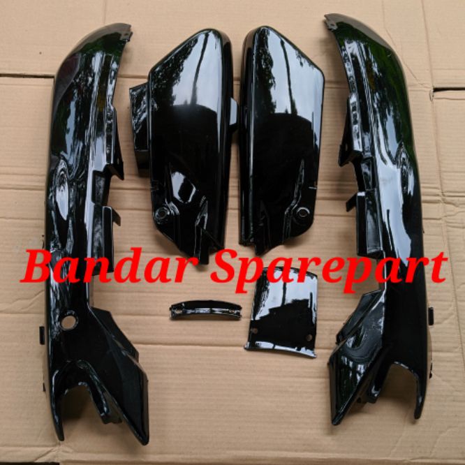 COVER BODY SAMPING HONDA ASTREA GRAND/ LEGENDA PLUS BOX AKI WARNA HITAM POLOS