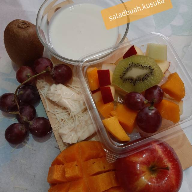 

SALD BUAH 500 ML (PEAR APEL MELON MANGGA KIWI ANGGUR JELLY)