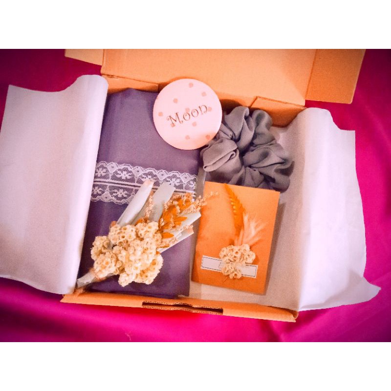 

hampers hijab/hamapers murah/kado murah/hampers gift box/hampers cantik