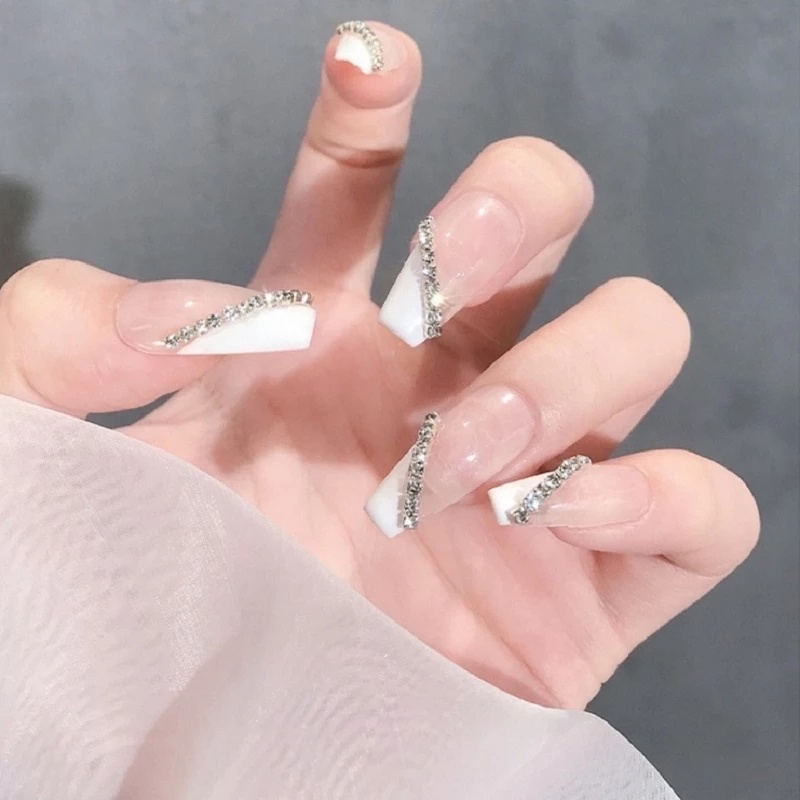 Perhiasan Rantai Berlian Imitasi Kristal Mutiara 3D Ukuran 25cm Untuk Dekorasi Nail Art