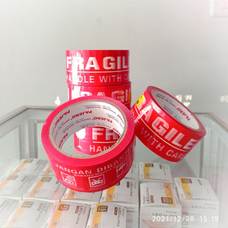 

plakban lakban isolasi besar fragile merah jangan dibanting 45mm 90yard