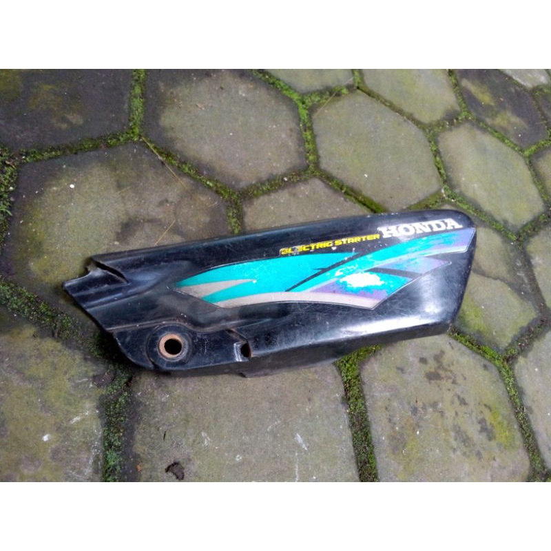 Cover body tutup aki kiri honda astrea impresa grand bulus legenda kondisi barang pernah dipakai sec