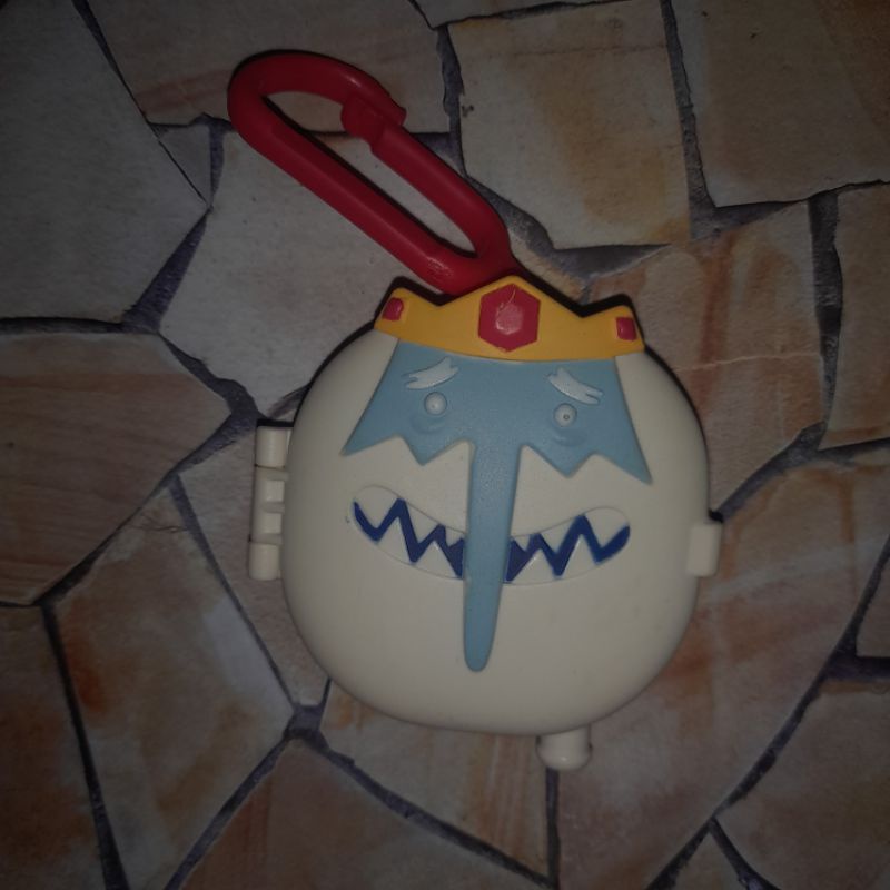 mainan happy meal adventure time1