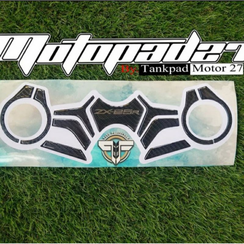 Stiker resin timbul carbon segitiga stang kawasaki ZX25R