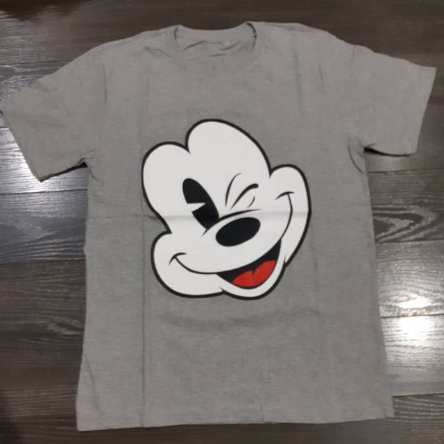 T-shirt gambar mickey mouse unisex