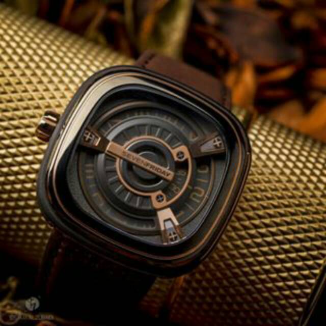 Jam tangan SevenFriday