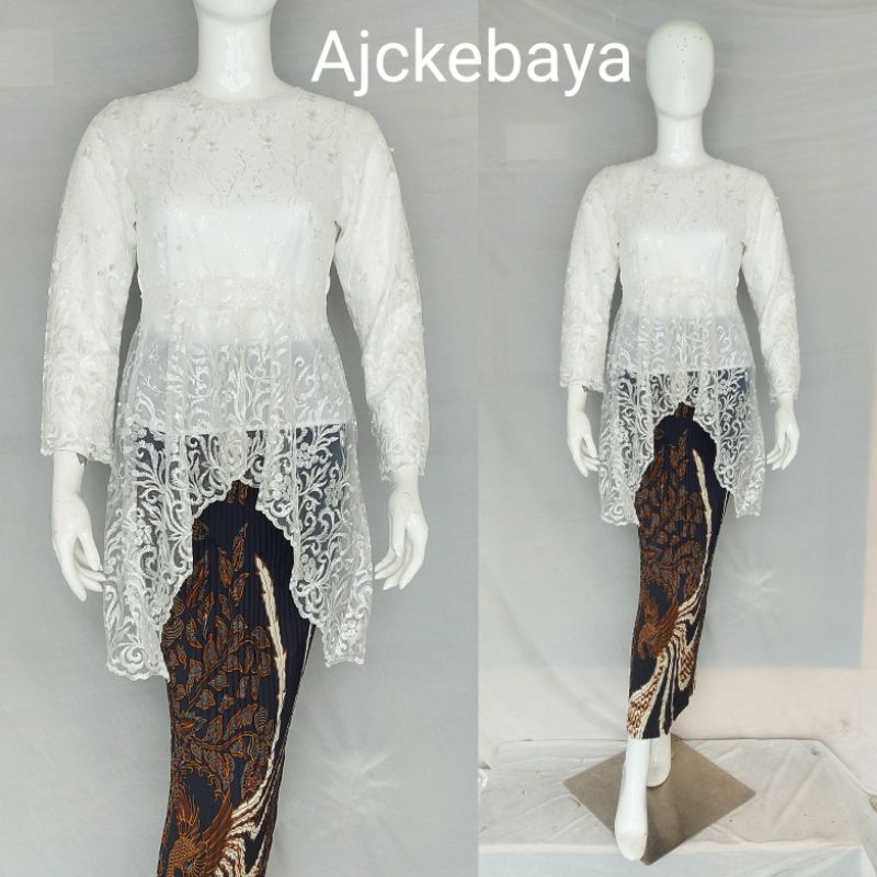 Kebaya Tille/ Andin Pita/Kebaya Modern/Kebaya Terbaru/Setelan Kebaya Tille/Kebaya Bali/ Set Kebaya-Putih