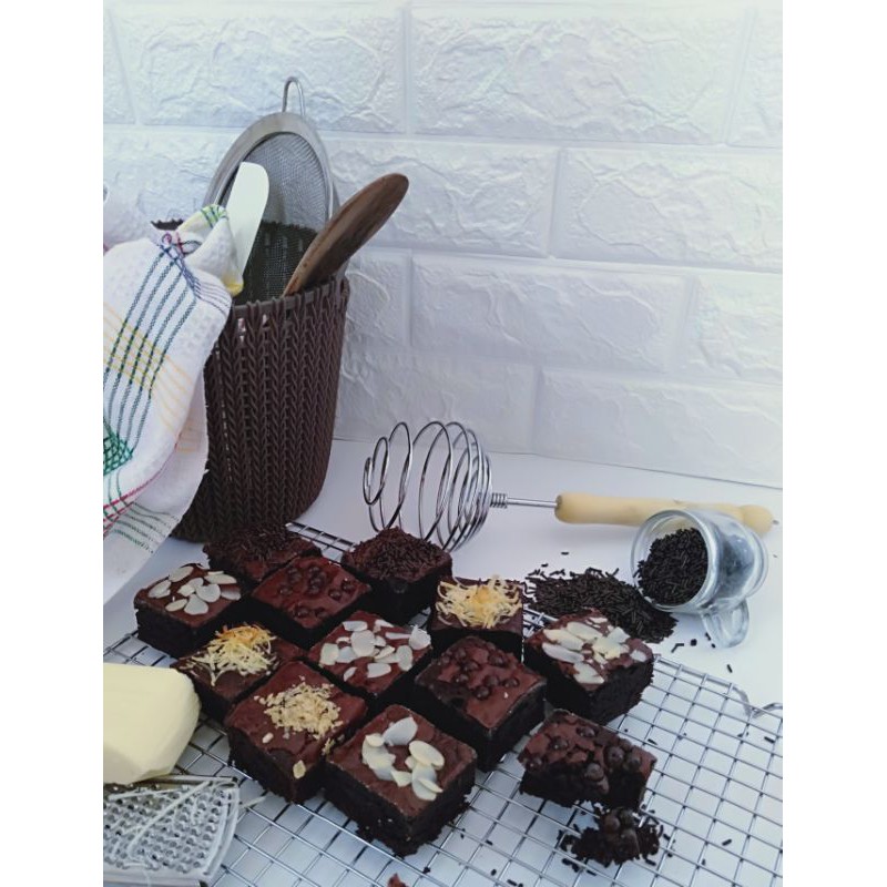 

Fudgy Brownies Premium