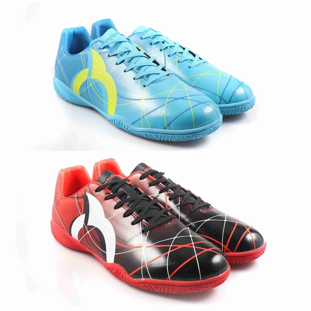 Gambar Sepatu  Futsal  Ortus  Gambar Sepatu 