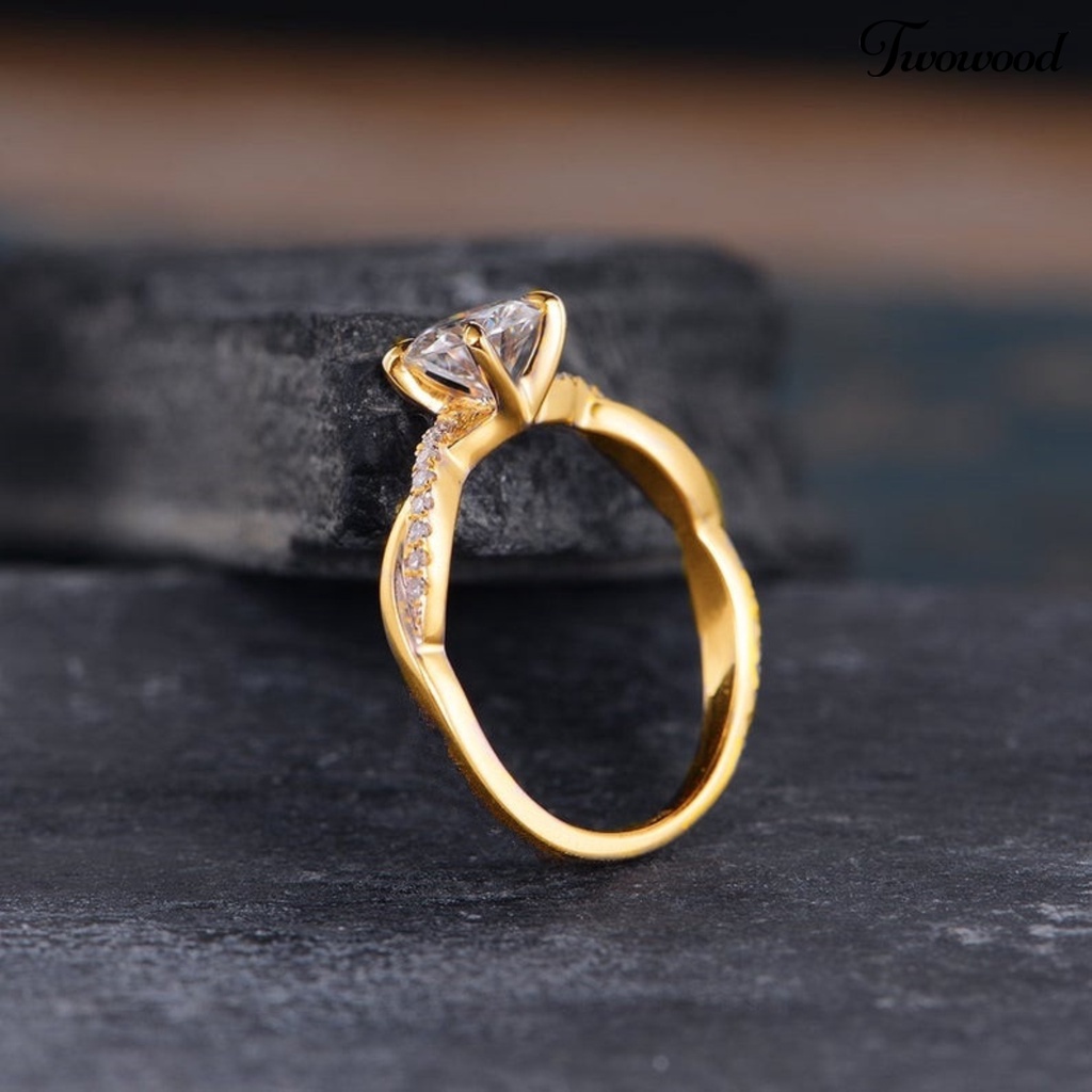 Cincin Jari Bahan Cubic Zirconia Aksen Berlian Imitasi Untuk Wanita