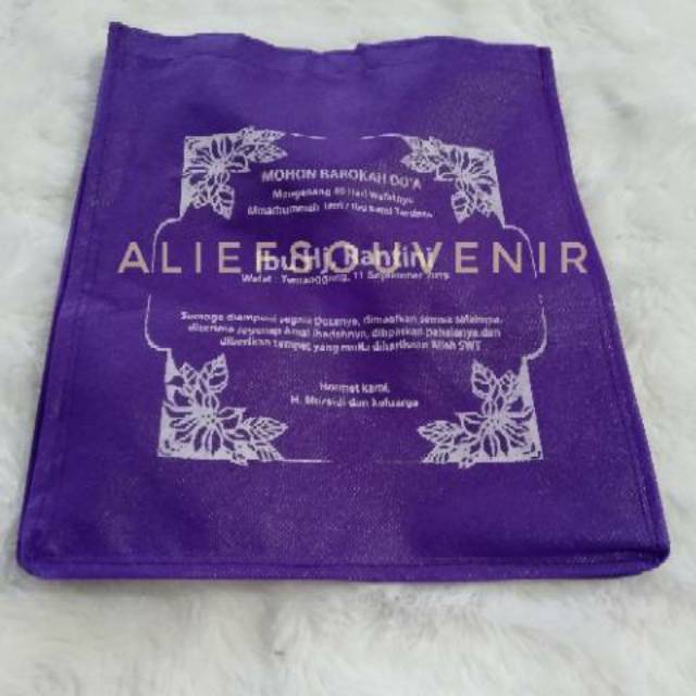 

Tas hajatan berkat/tas hantaran berkat kotak/tas souvenir pita/tas hajatan