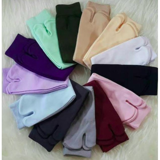 Kaos Kaki  Polos / Kaos Kaki Muslimah / Kaos Kaki Jari / Kaos Kaki Jempol / Kaos Kaki Wanita